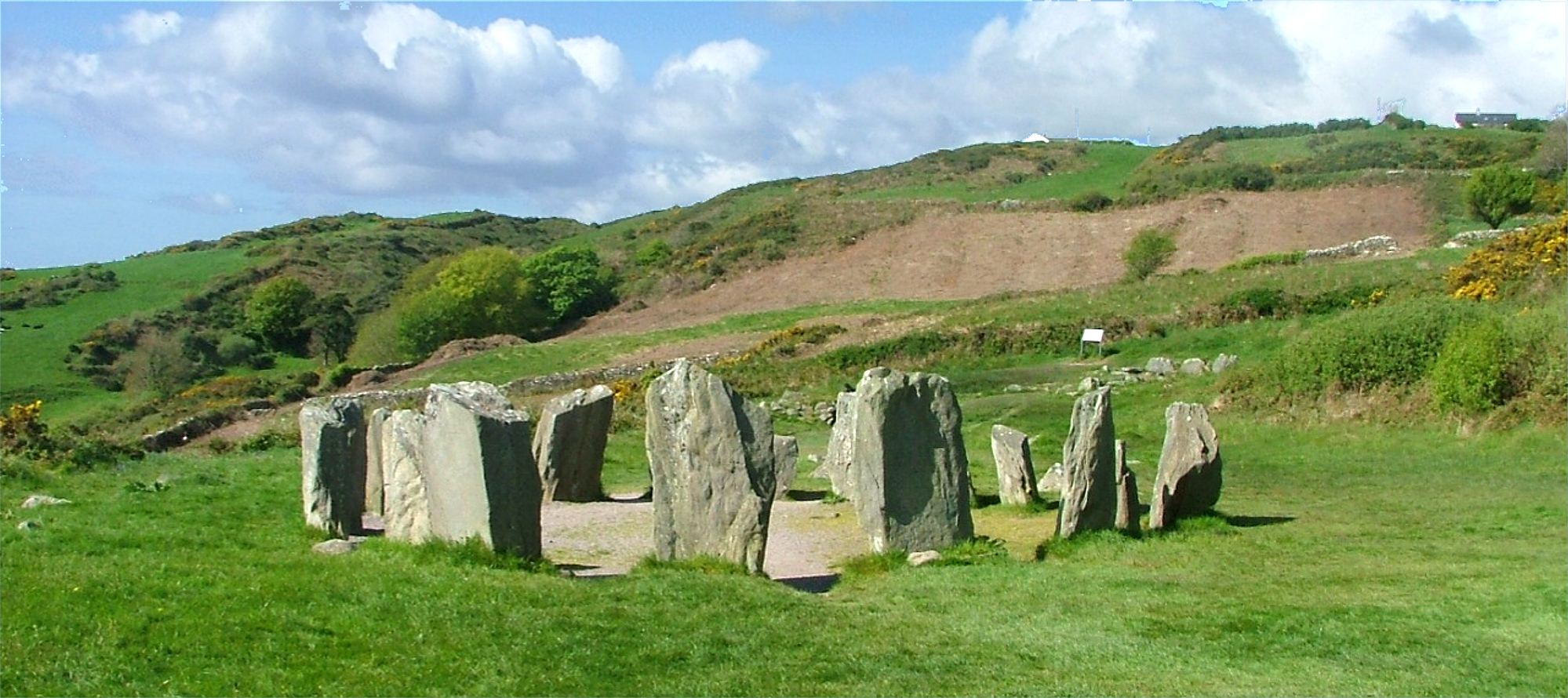 Stone Ring in Cork -  All Ireland walking tours with DanyGal Tour Guides in English and Italian